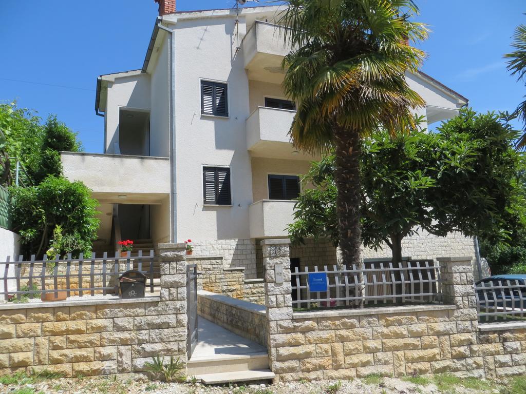 Apartments Sandra Пореч Екстер'єр фото