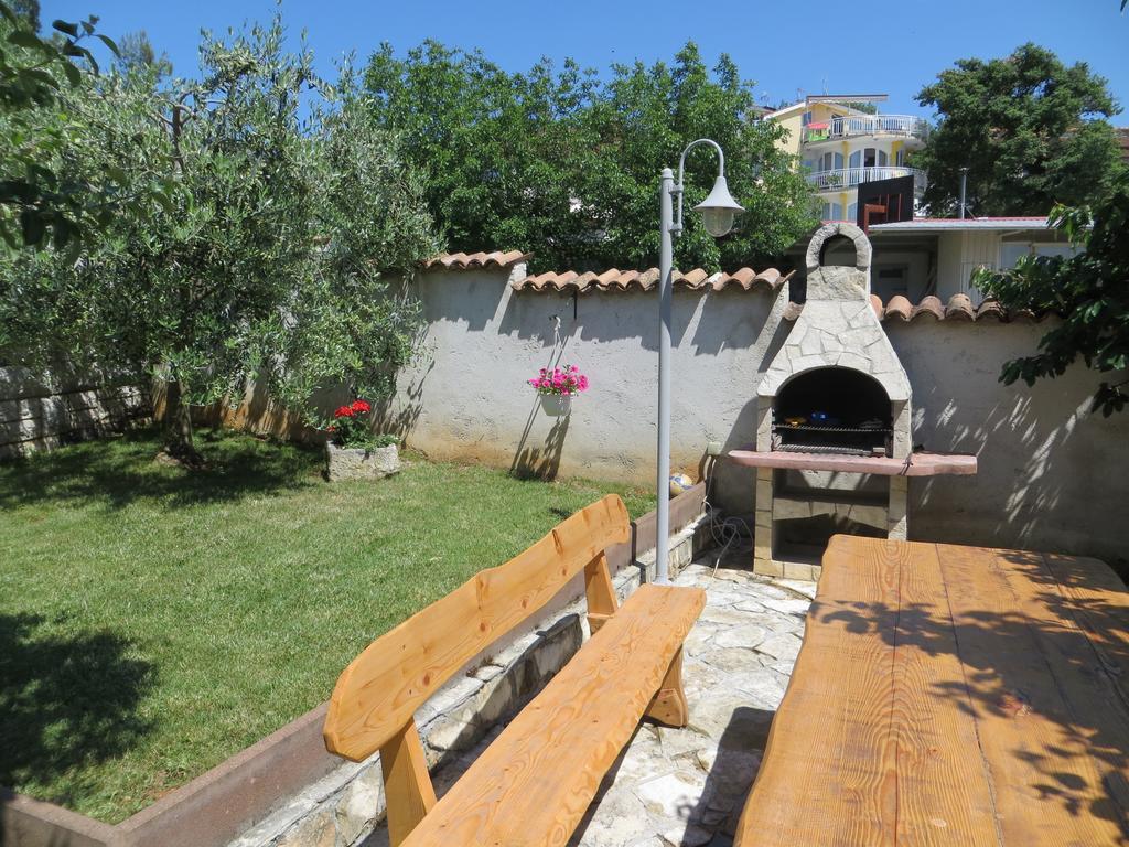 Apartments Sandra Пореч Екстер'єр фото