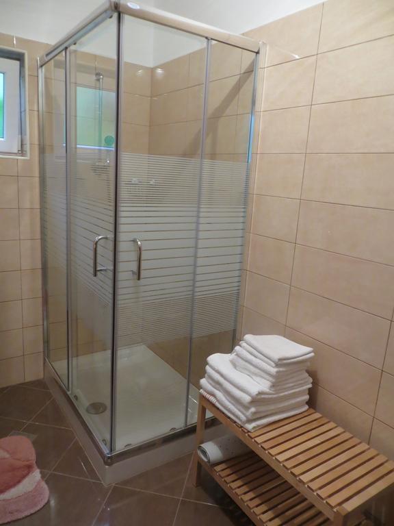 Apartments Sandra Пореч Екстер'єр фото