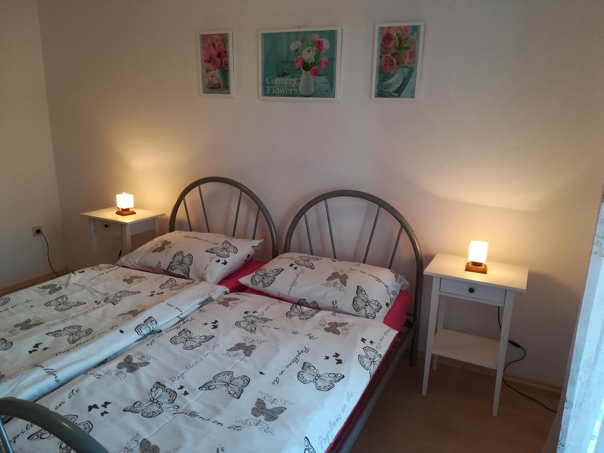 Apartments Sandra Пореч Екстер'єр фото