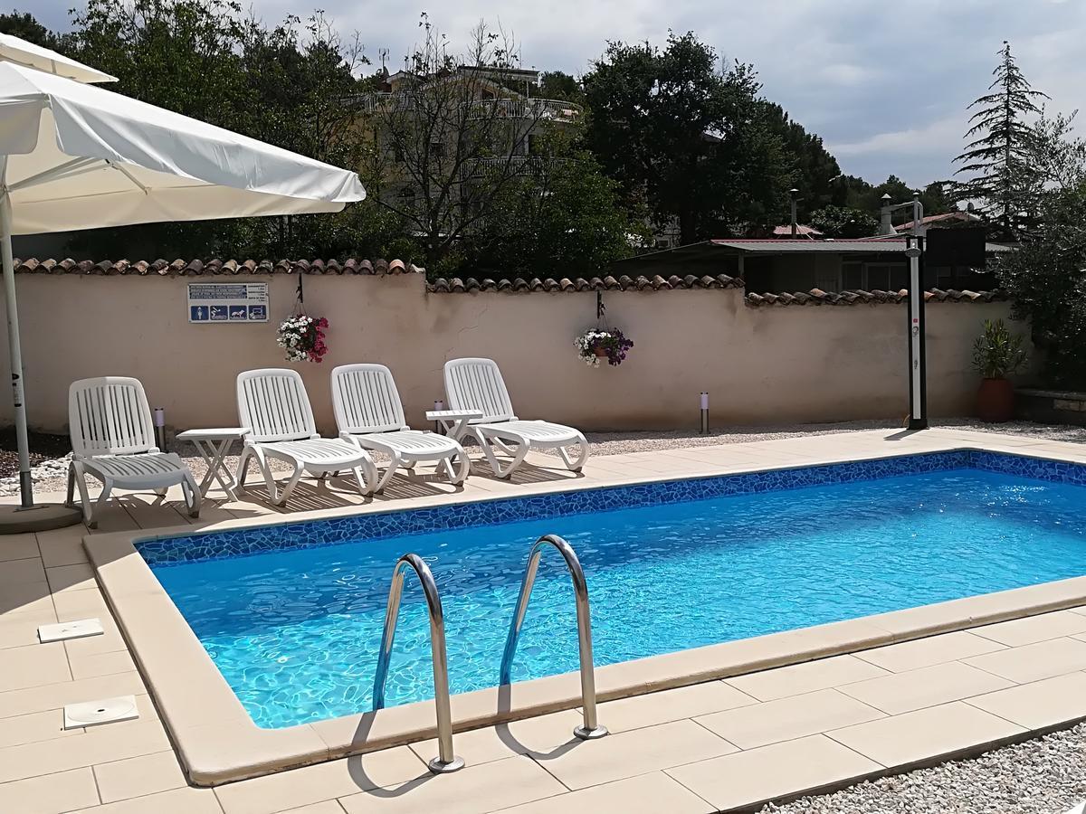 Apartments Sandra Пореч Екстер'єр фото